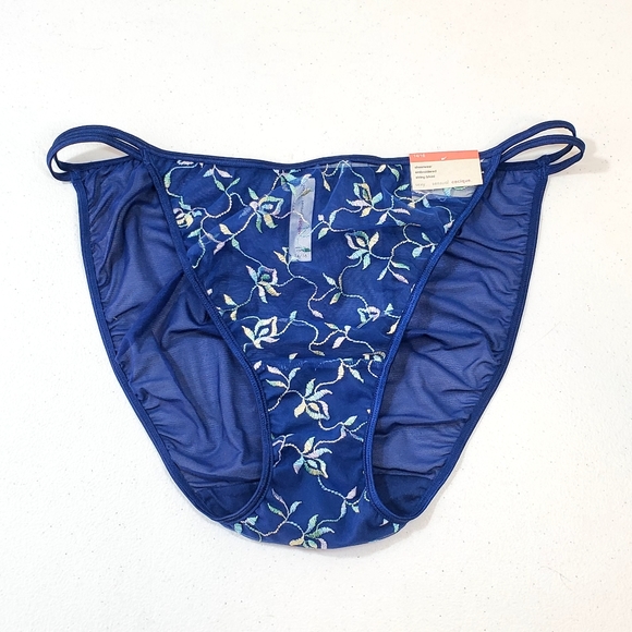 Cacique Intimates & Sleepwear Nwt Cacique Sheerwear Embroidered